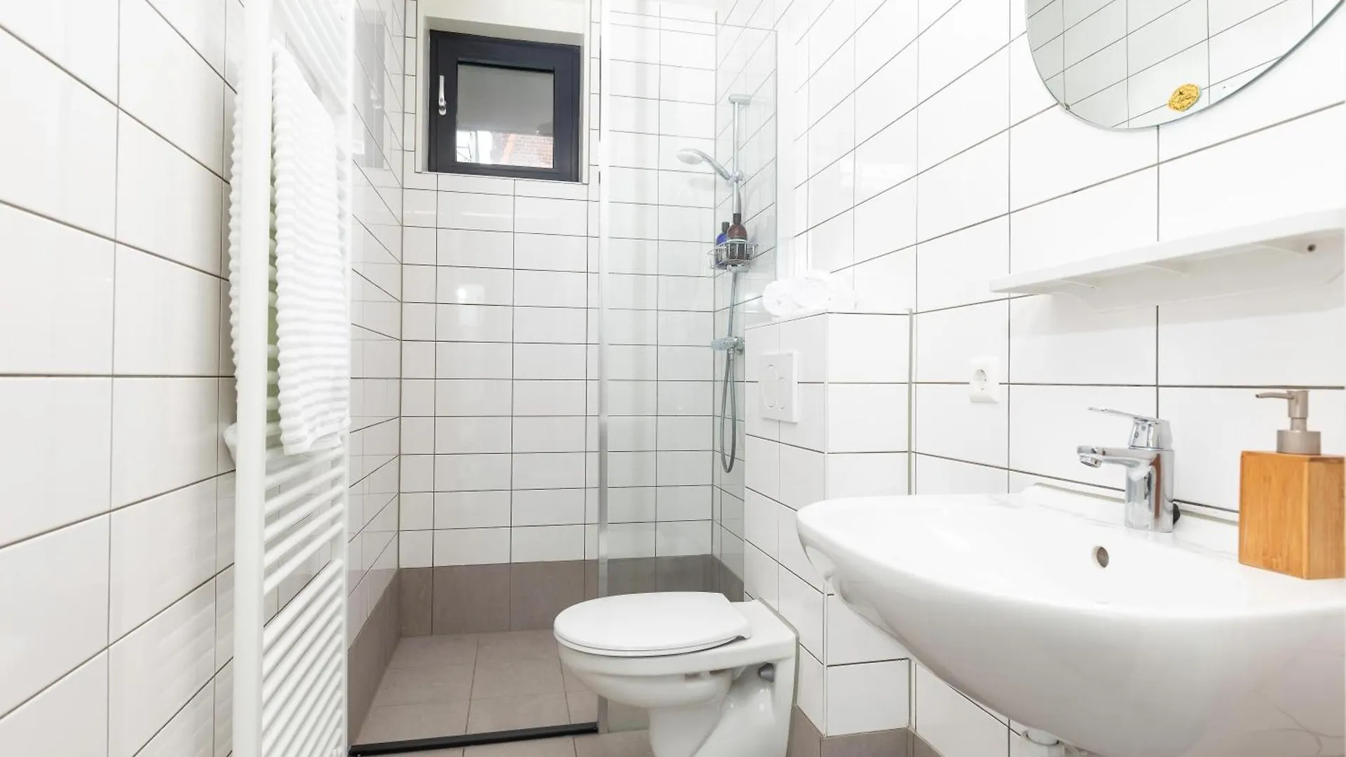Family Executive Studio With Balcony Open Delft Utopia Flora 20F Apartment